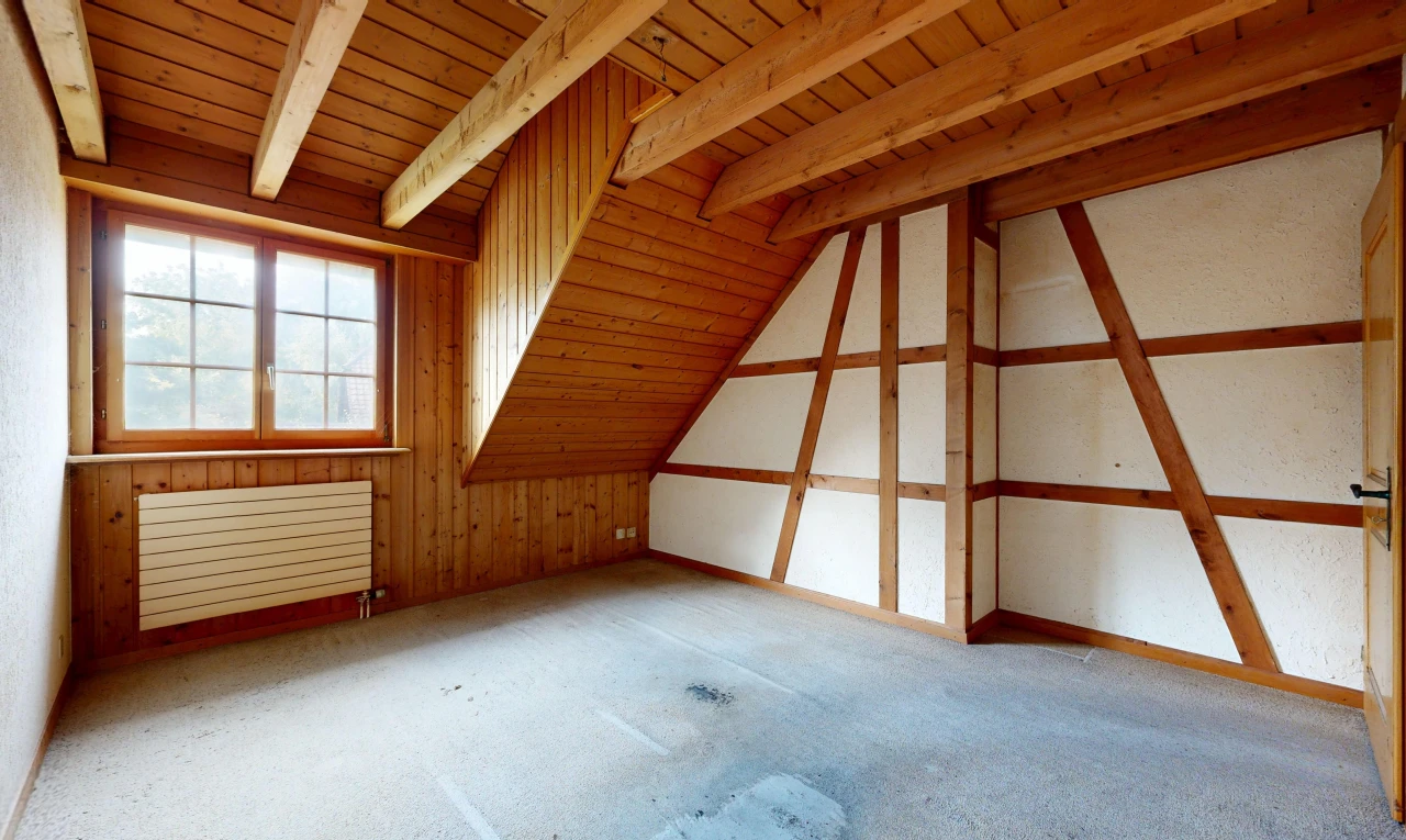 leerer raum mit wood ceiling, holzdecke, kühler, dated wood wall, und wood wall