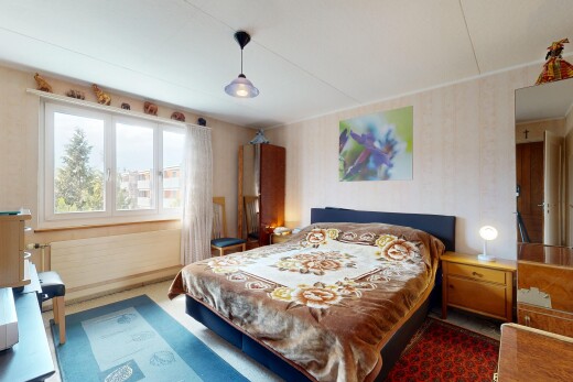 chambre avec inside property, lumière naturelle, natural light, moquette, et carpet