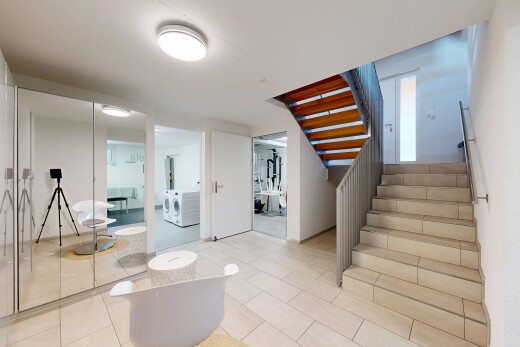 treppe mit treppen, inside property, tumbler, drywall, und gipskartonwand