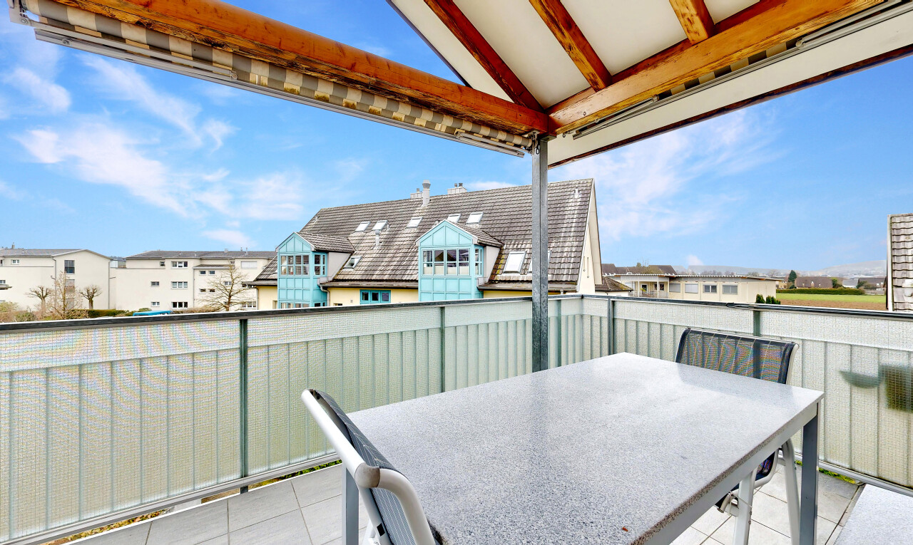 balkon mit day time, from property, essbereich im freien, und terrasse