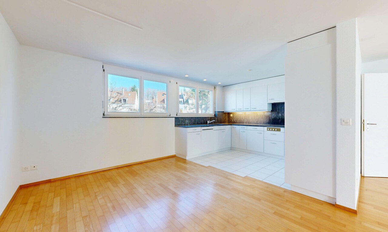 küche mit light floor, drywall, gipskartonwand, natural light, und natürliches licht