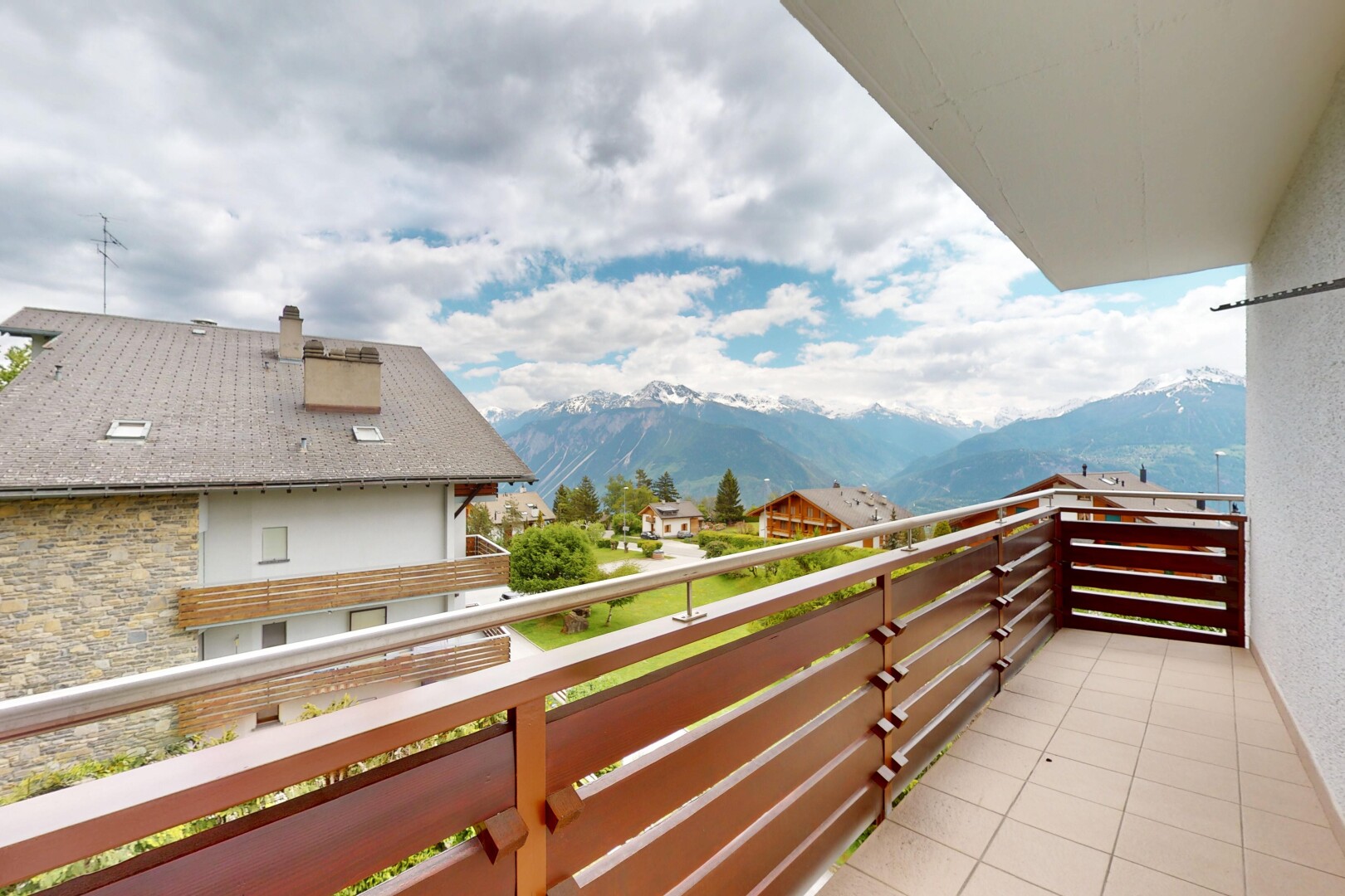 balkon mit balkon, from property, mountain view, und blick auf die berge