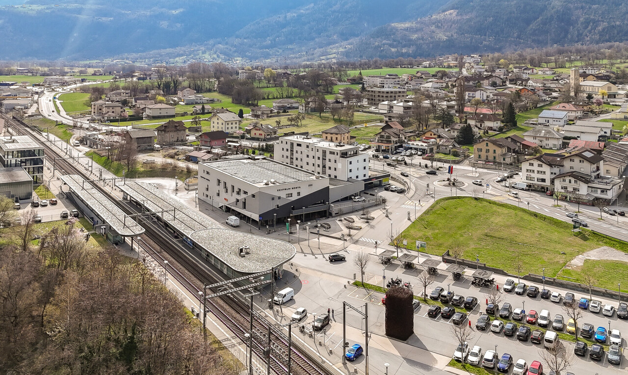 espace extérieur avec vue sur la montagne