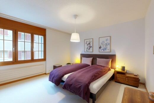 chambre avec drywall, cloison sèche, inside property, natural light, et lumière naturelle