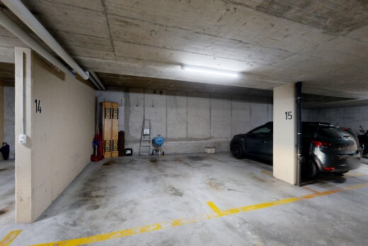parking avec parking souterrain et inside property