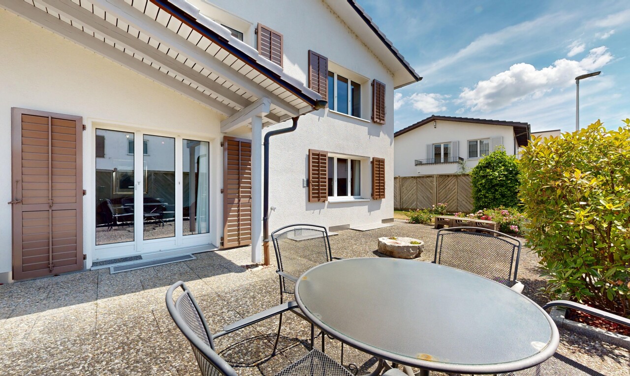 terrasse mit essbereich im freien, terrasse, day time, from property, und zaun
