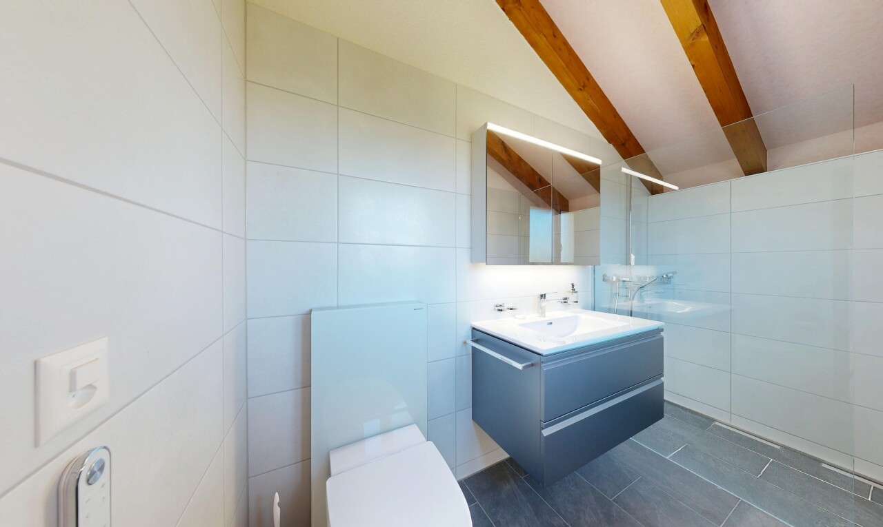 bad mit schminktisch, tile wall, fliesenwand, spiegel, und komplettes badezimmer