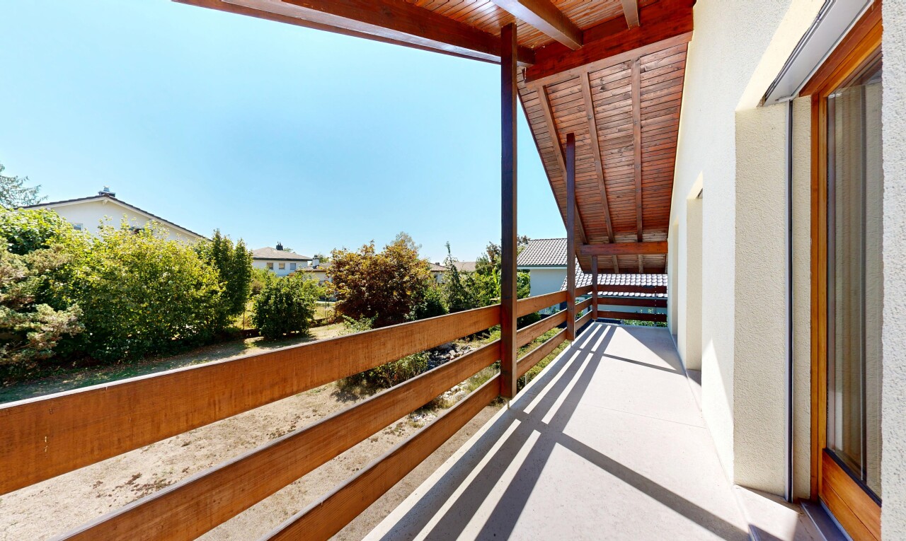 balkon mit balkon, from property, day time, und view focus