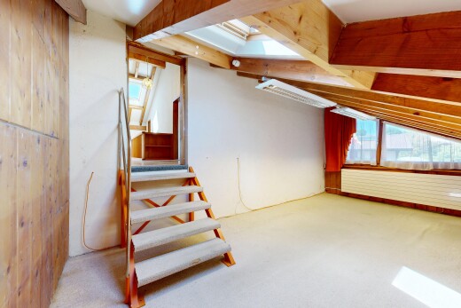 treppe mit treppen, carpet stairs, inside property, teppich, und carpet