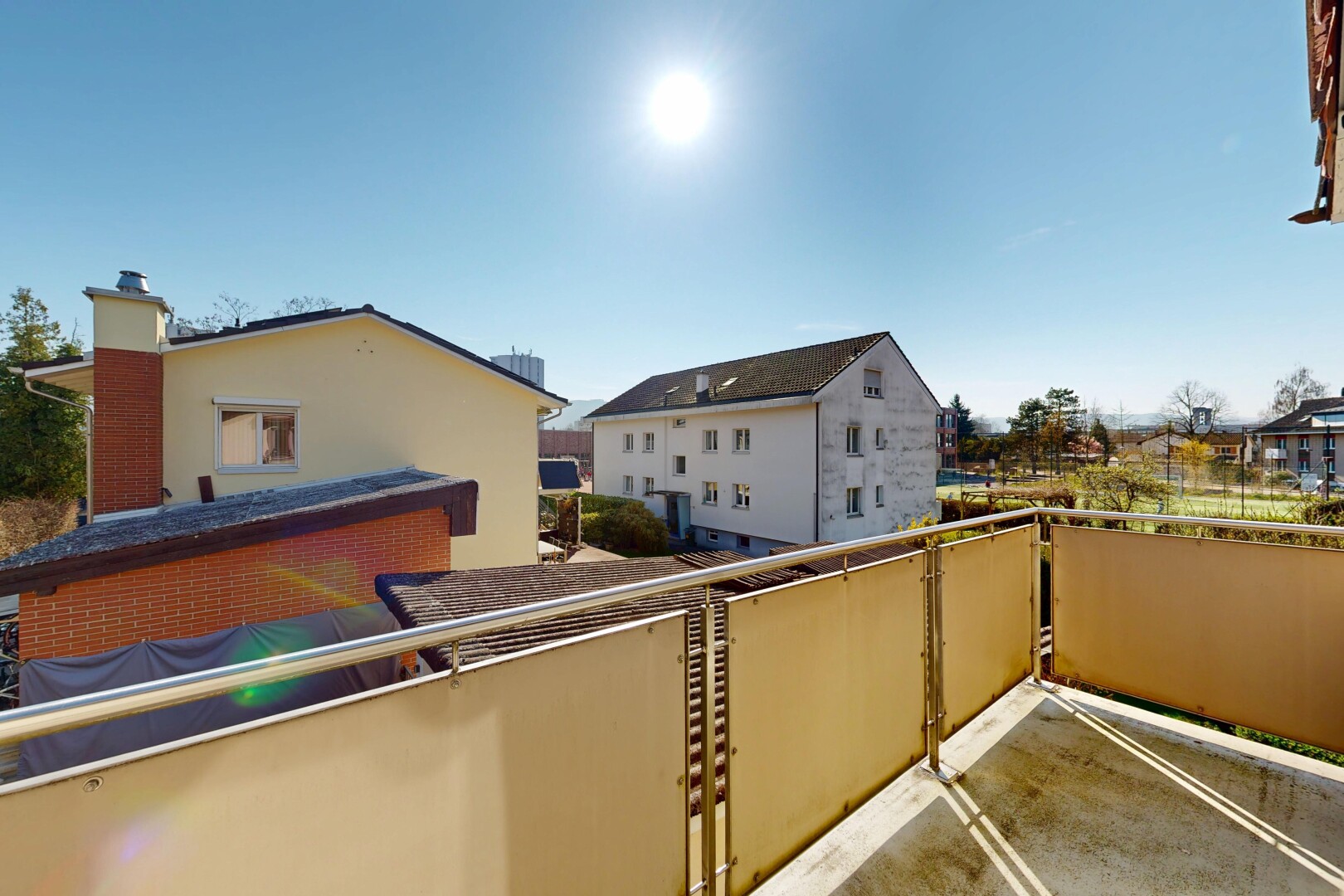 balkon mit from property, balkon, und day time