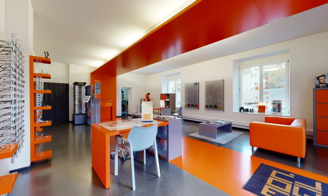 salle à manger avec lumière naturelle