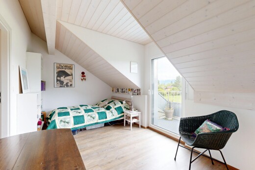 chambre avec pièce supplémentaire, wood ceiling, plafond en bois, vaulted ceiling, et plafond voûté