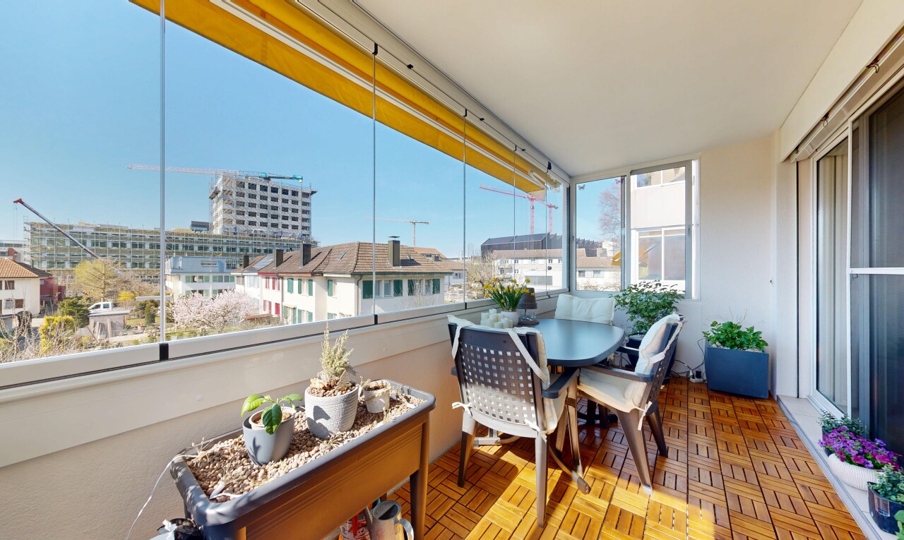 terrasse avec véranda, day time, from property, et balcon