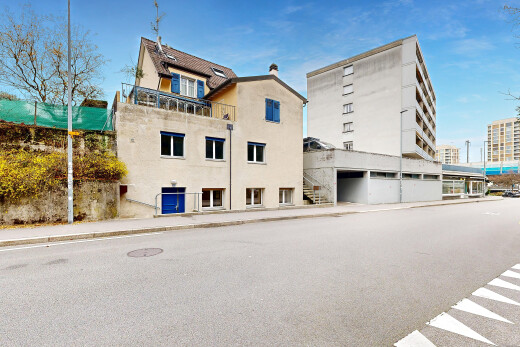 extérieur du bâtiment avec day time, vue sur le complexe d'appartements, et apartment complex view