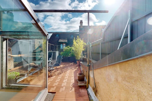 terrasse avec patio