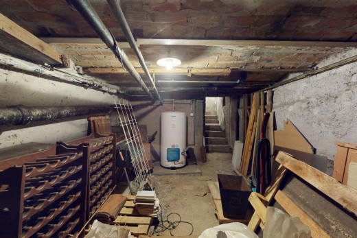 vorratskammer mit wasserkocher