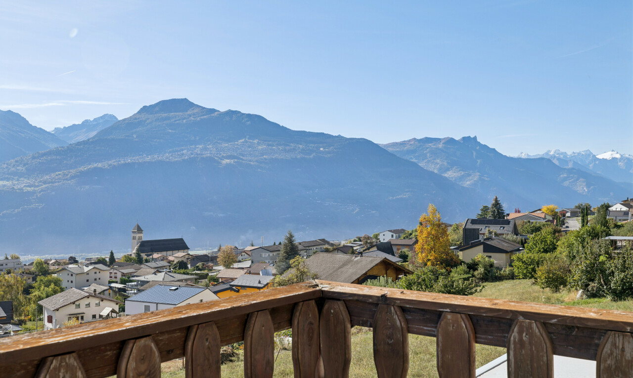 blick auf die berge mit view focus, from property, wohngebietblick, residential view, und neighborhood view