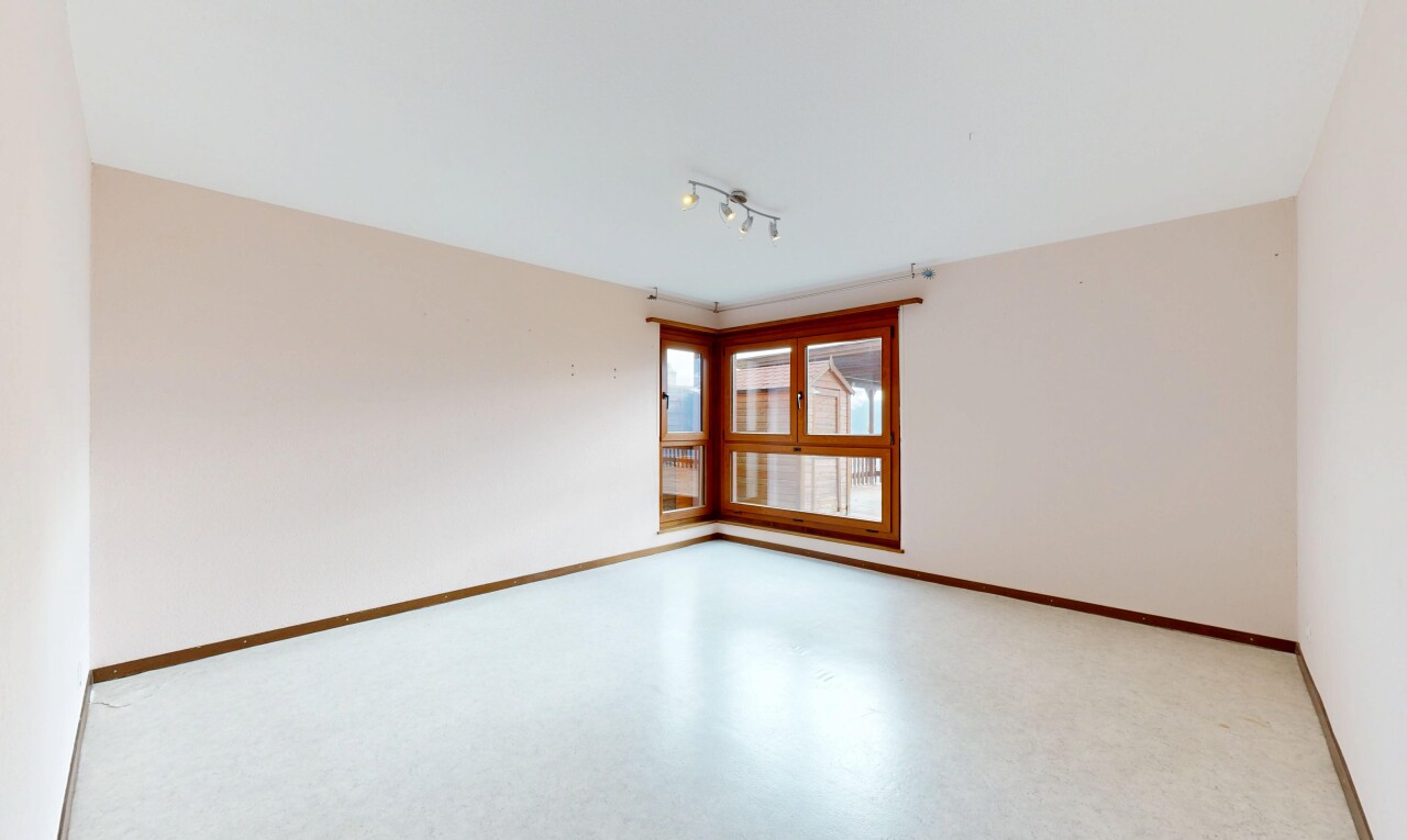 leerer raum mit inside property, gipskartonwand, drywall, sockelleisten, und baseboards wall