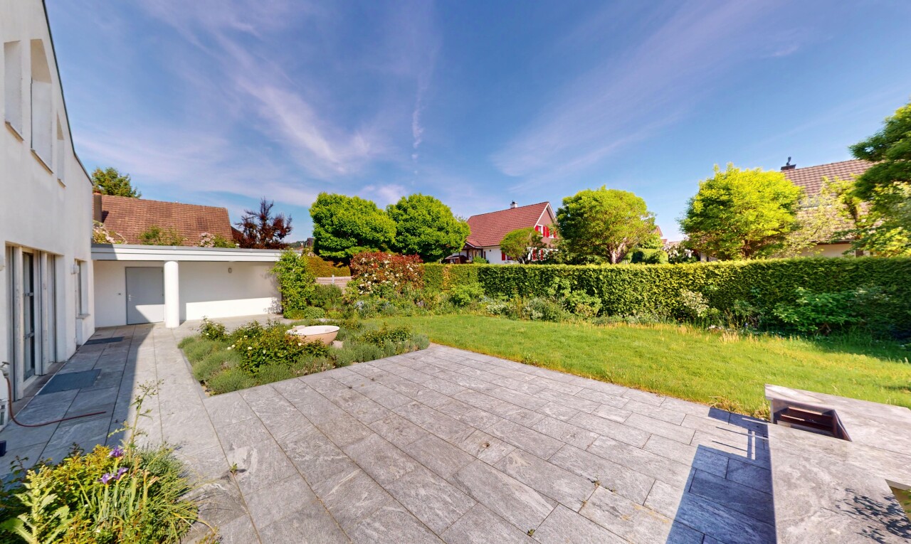 terrasse avec terrasse, day time, pelouse, et from property
