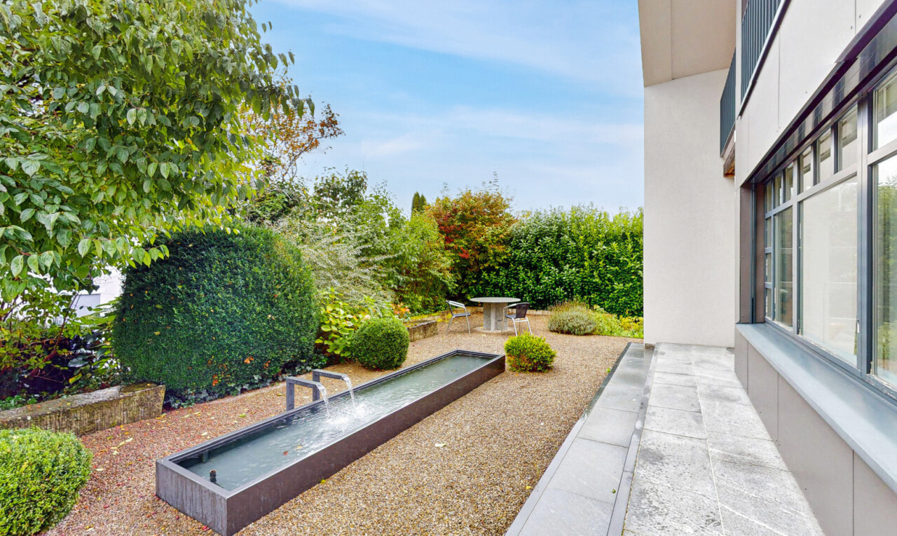 terrasse avec from property et day time
