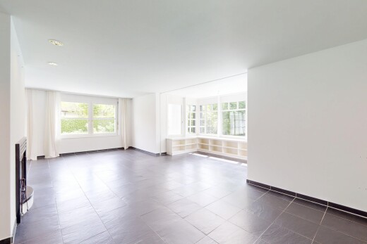 leerer raum mit inside property, drywall, gipskartonwand, natural light, und natürliches licht