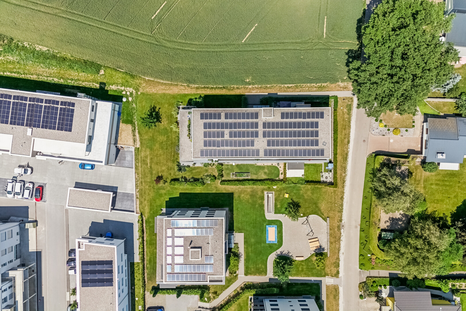 façade avec aerial view