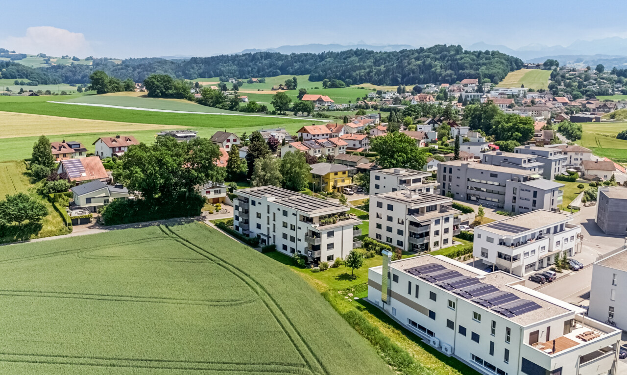 espace extérieur avec day time et aerial view