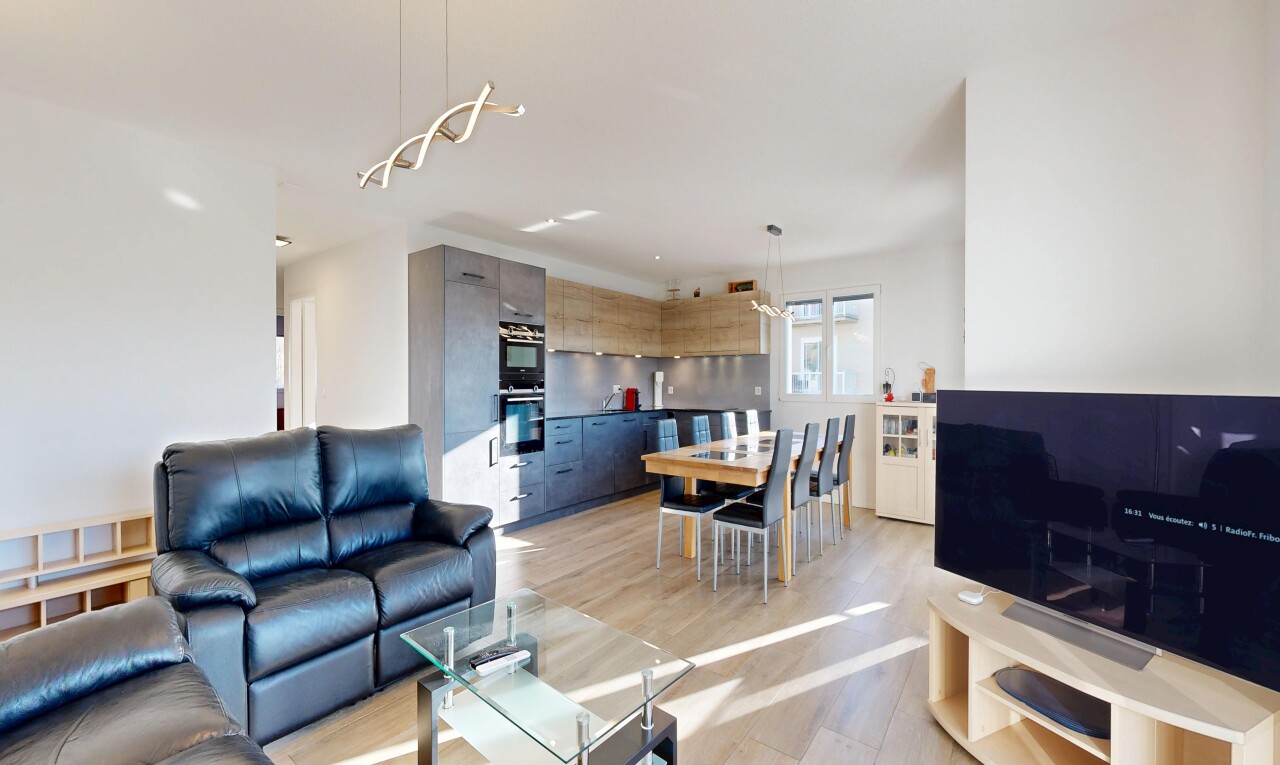 living area with light wood-type flooring
