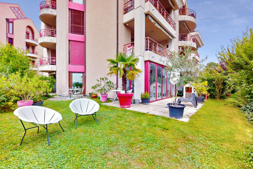 außenansicht mit day time, from community, apartment complex view, und blick auf wohnanlage