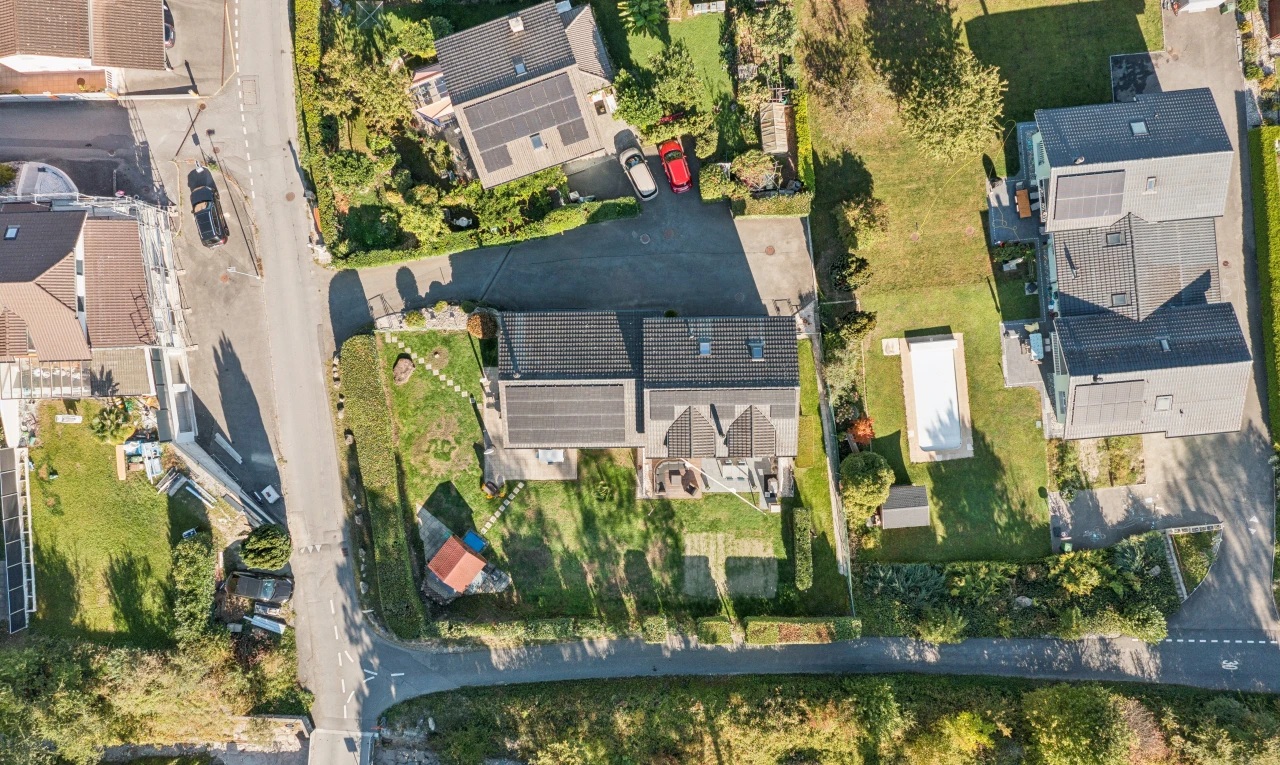 lage auf der karte mit aerial map