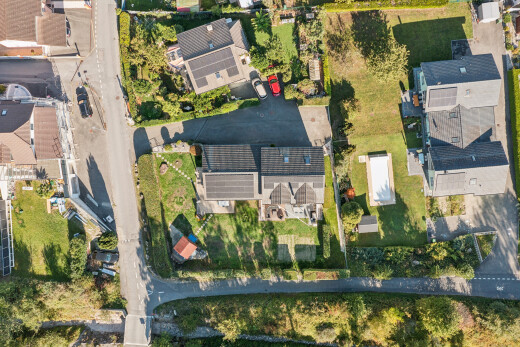 lage auf der karte mit aerial map