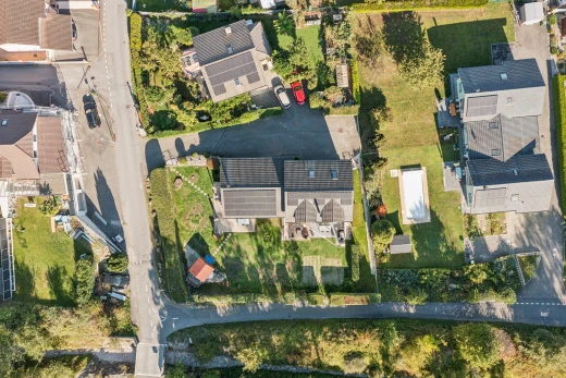 lage auf der karte mit aerial map