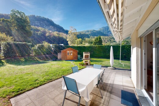 terrasse mit außenansicht, schuppen, essbereich im freien, from property, und terrasse