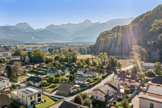 blick auf die berge mit blick auf die berge, mountain view, neighborhood view, wohngebietblick, und residential view