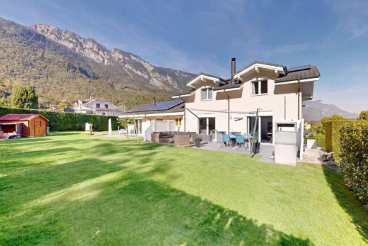 außenansicht mit blick auf die berge, mountain view, terrasse, schuppen, und außenansicht