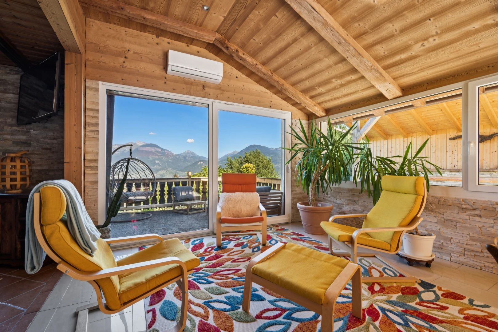 :property_type  à vendre à Valais Collombey