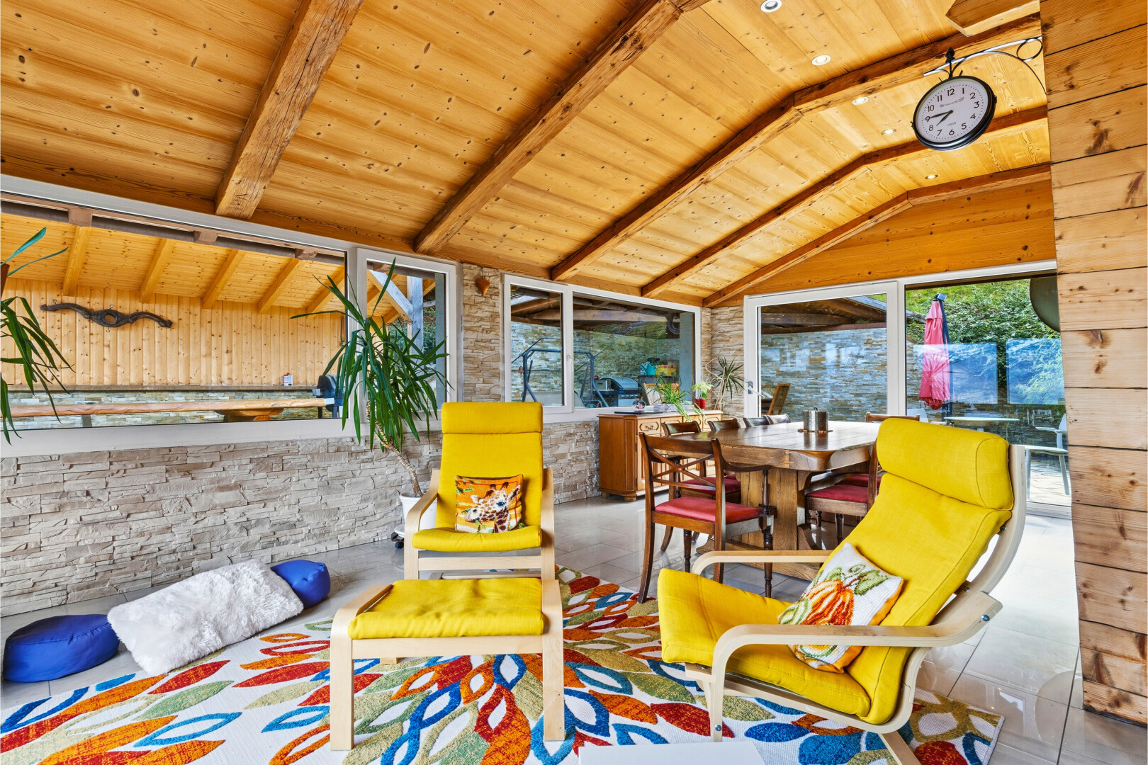 terrasse mit terrasse und inside property