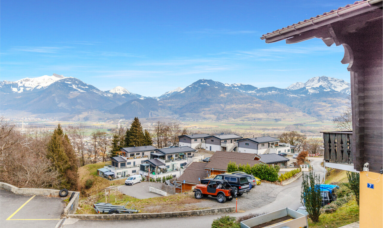 vue sur la montagne avec vue sur la montagne, mountain view, day time, vue résidentielle, et residential view