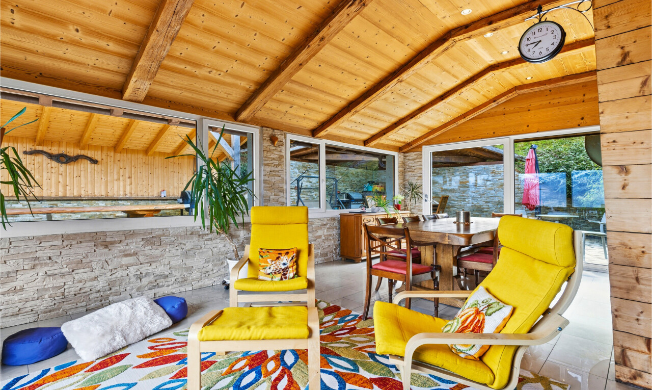 terrasse avec terrasse et inside property