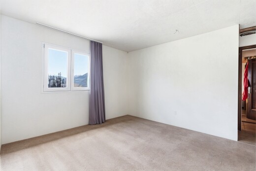 leerer raum mit gipskartonwand, drywall, natürliches licht, natural light, und inside property