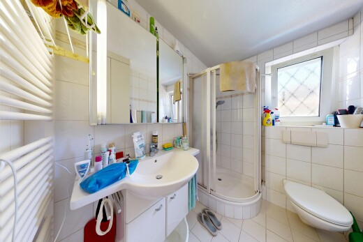 bad mit kühler, tile wall, fliesenwand, komplettes badezimmer, und dusche