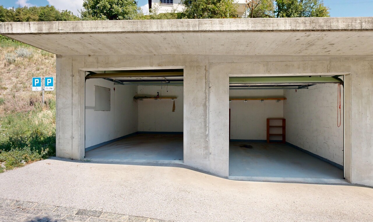 parking avec day time
