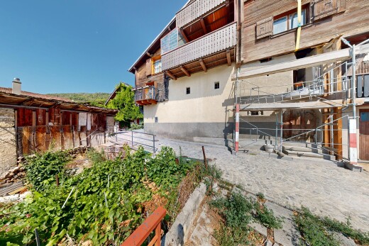 extérieur du bâtiment avec day time, vue sur le complexe d'appartements, et apartment complex view