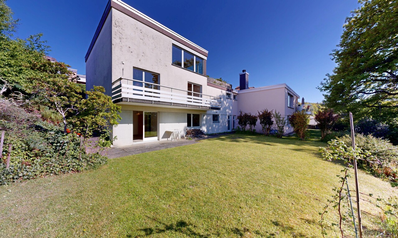 Grosszügiges Wohnen mit Garten, Terrasse und Weitsicht