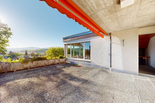 terrasse avec auvent, from property, et day time