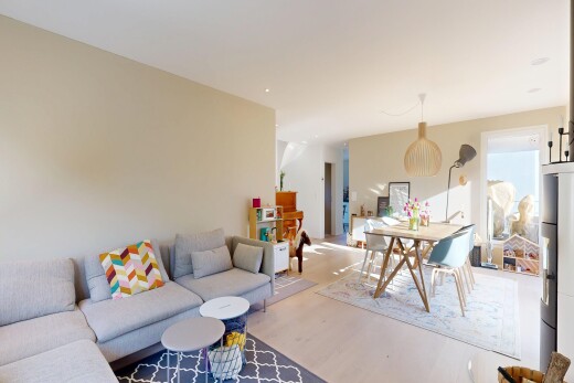 living / dining room featuring wood finished floors