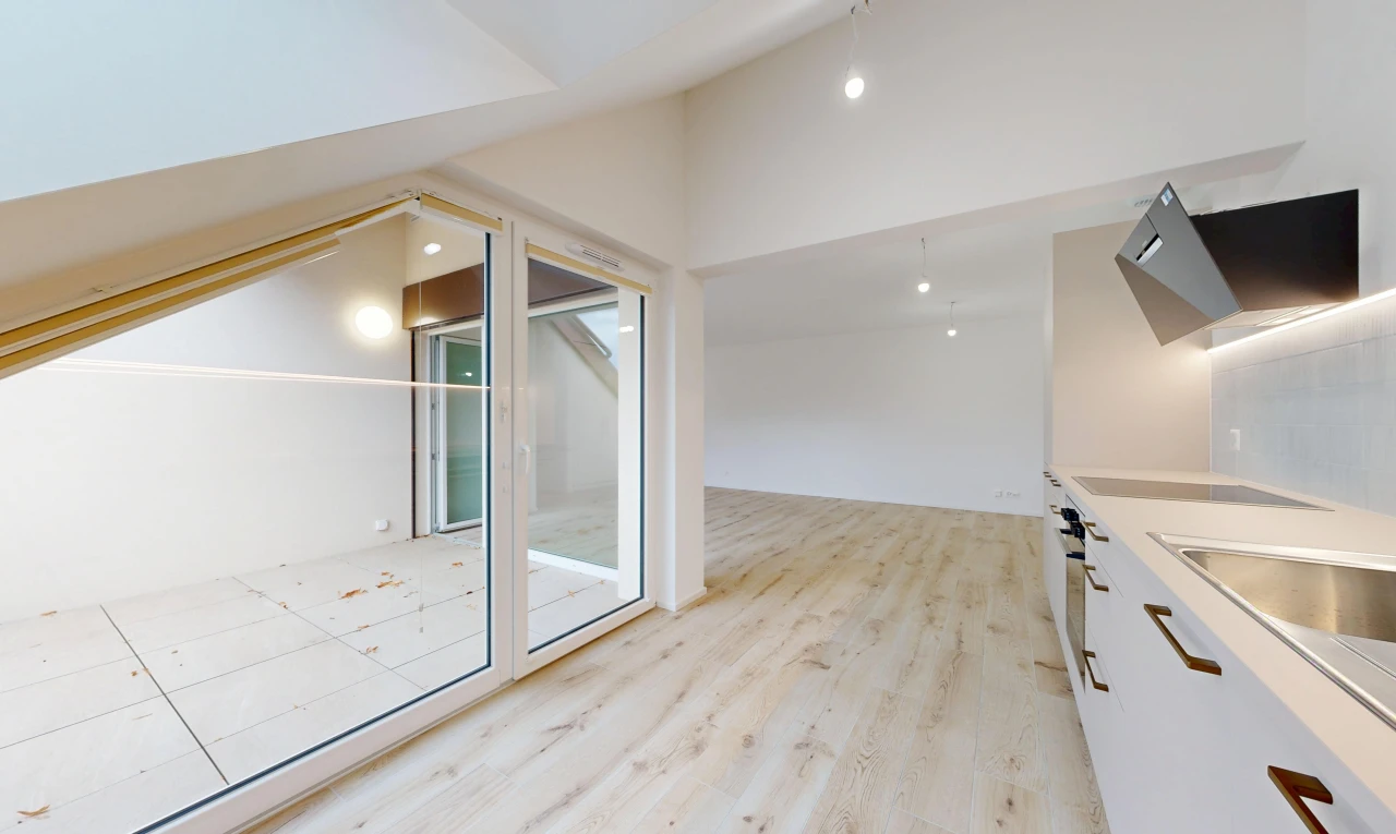 küche mit light floor, dunstabzugshaube, holzfußboden, wood finish floor, und arbeitsplatten