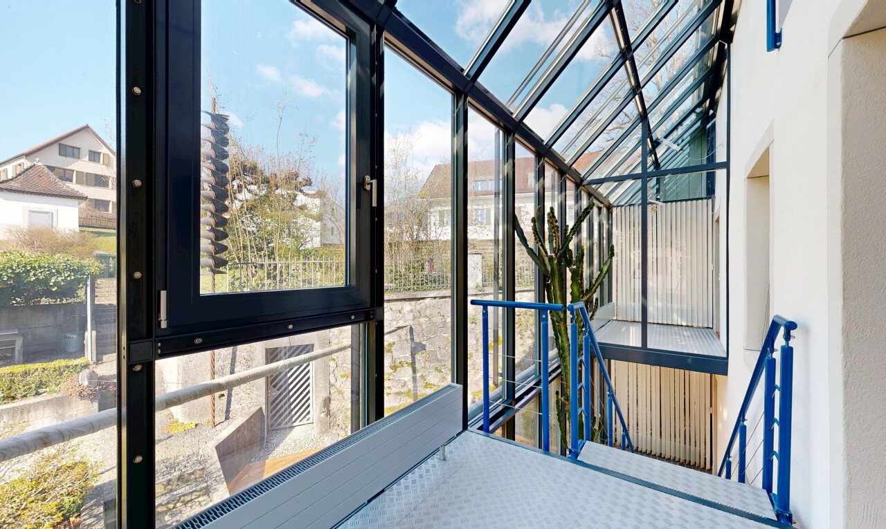 réception / lobby avec day time et natural light