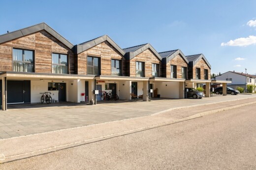 façade avec bardage en bois, bardage horizontal, et day time