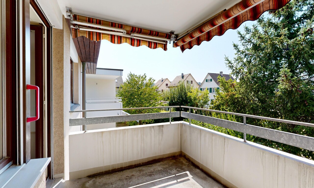 balkon mit balkon, from property, view focus, und day time